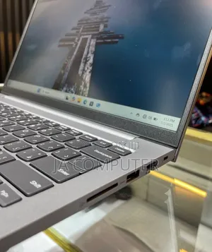 New Laptop Lenovo Thinkbook 14 24GB Intel Core Ultra 7 SSD 512GB