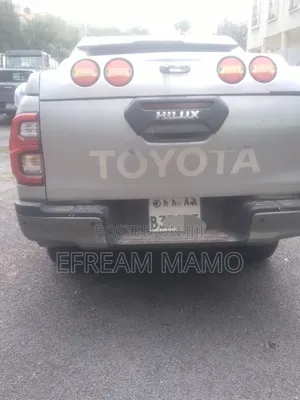 Toyota Land Cruiser 2021 Silver