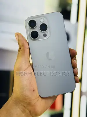 Photo - Apple iPhone 15 Pro 256 GB White