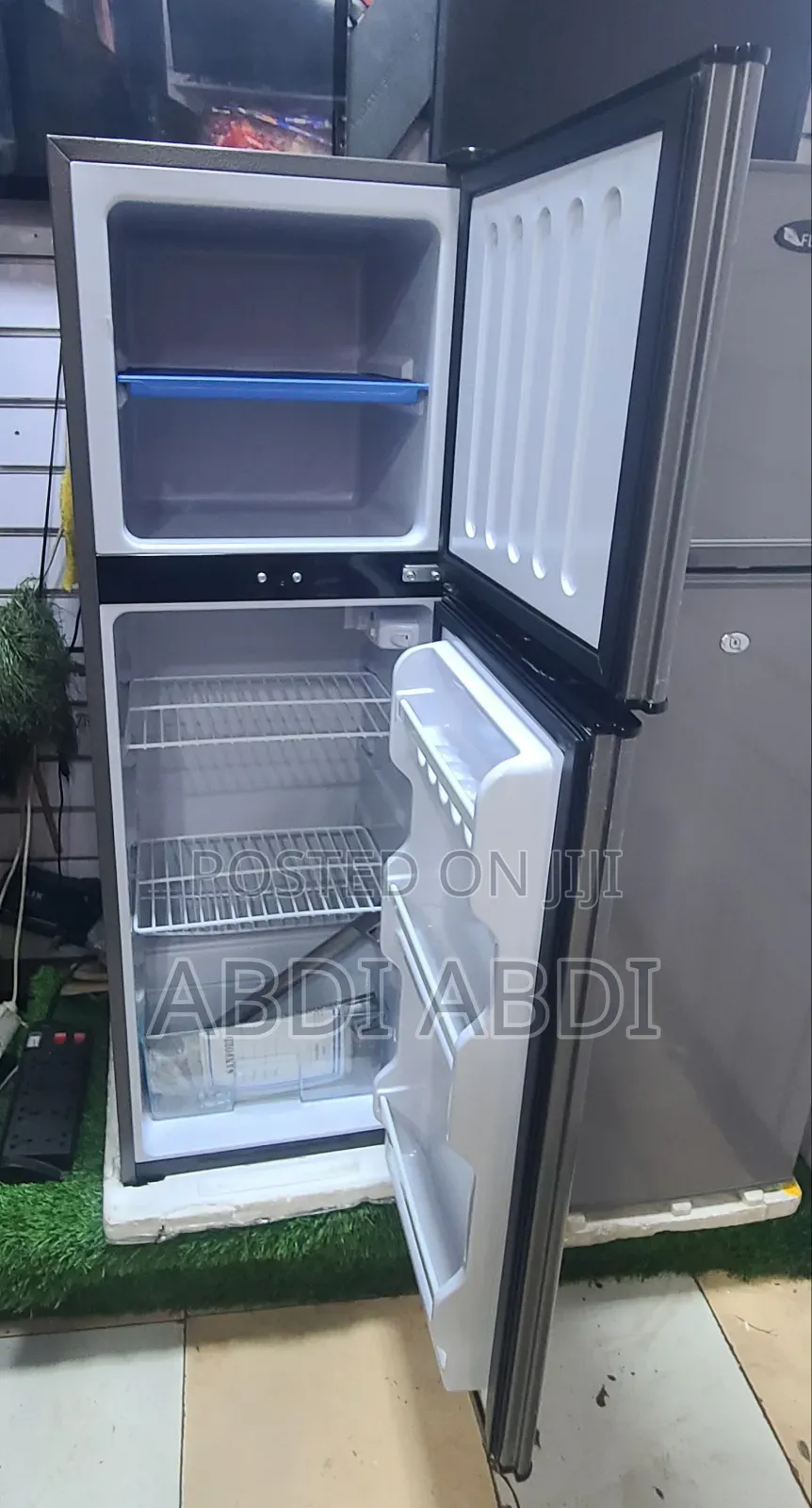 Sanford Refrigerators Model 250