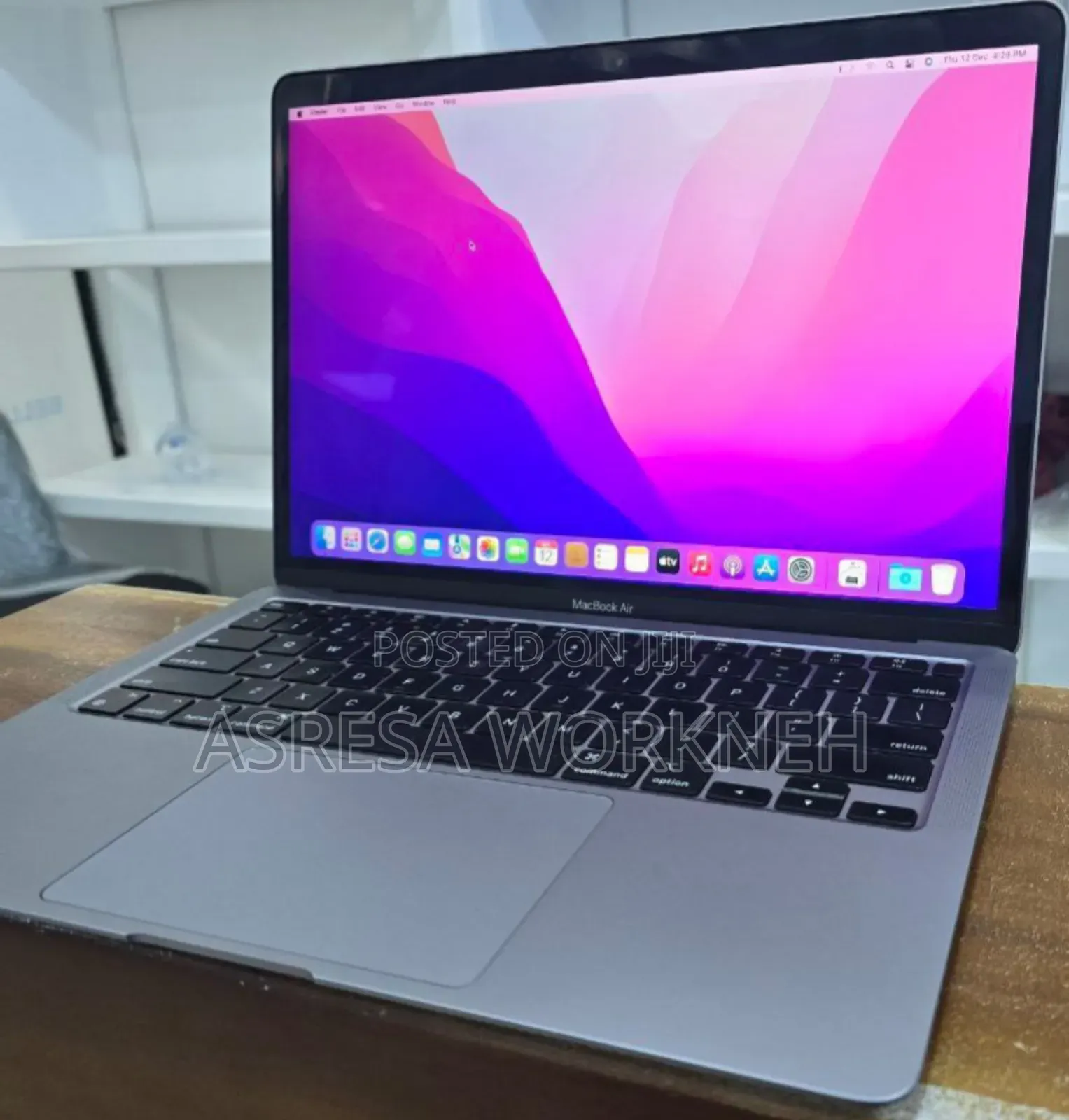 New Laptop Apple MacBook Air 2020 M1 8GB Apple M1 Pro SSD 256GB