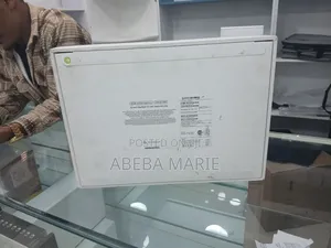 Photo - New Laptop Apple MacBook Air 2024 M3 15-Inch 16GB Apple M3 SSD 256GB