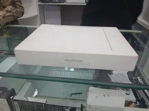 New Laptop Apple MacBook Air 2024 M3 15-Inch 16GB Apple M3 SSD 256GB