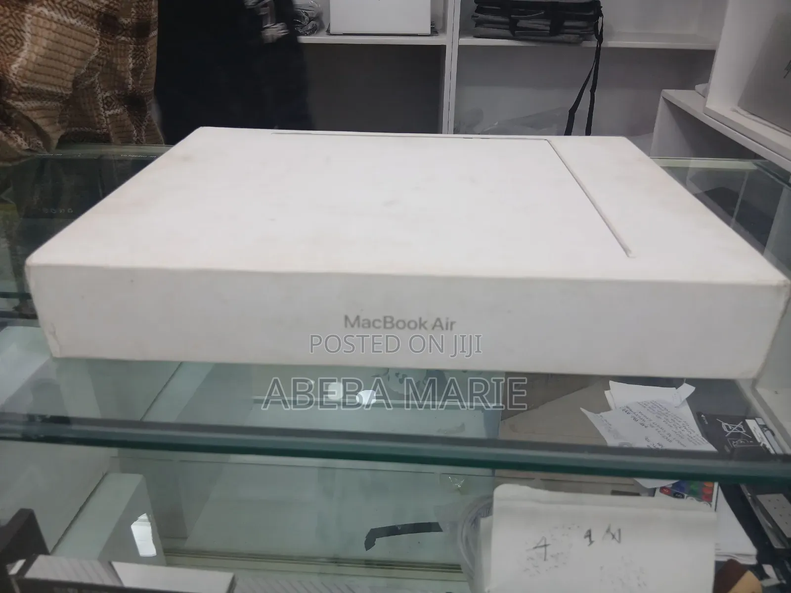 New Laptop Apple MacBook Air 2024 M3 15-Inch 16GB Apple M3 SSD 256GB