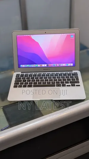 Laptop Apple MacBook 2015 4GB Intel Core I5 SSD 128GB