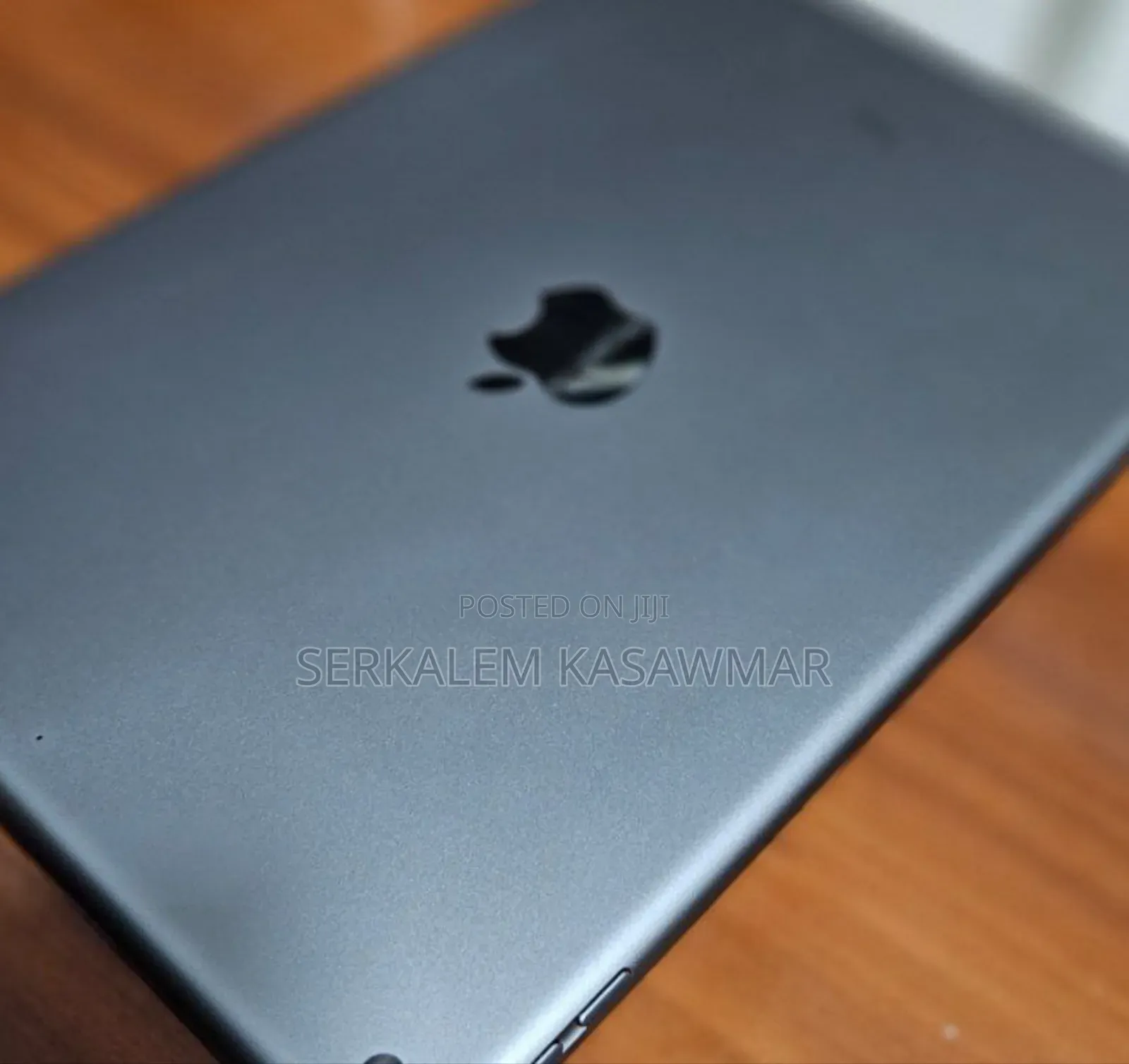 New Apple iPad 9.7 256 GB Silver