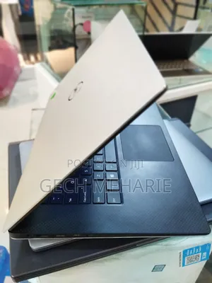 New Laptop Dell Precision 5540 16GB Intel Core I7 SSD 512GB