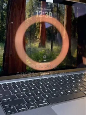 New Laptop Apple MacBook Pro M1 8GB Intel Core I9 SSD 256GB