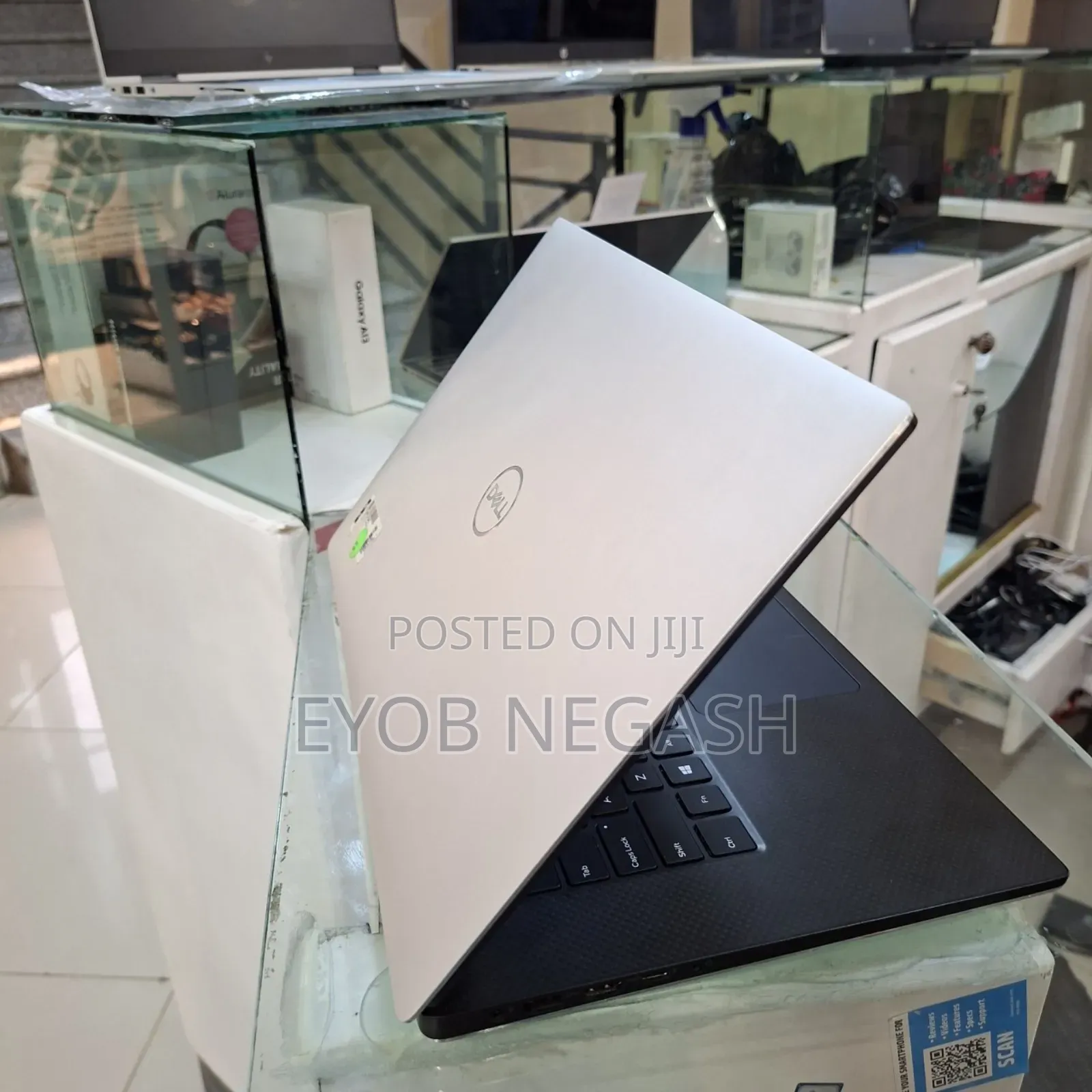 New Laptop Dell Precision 5540 16GB Intel Core I7 SSD 512GB