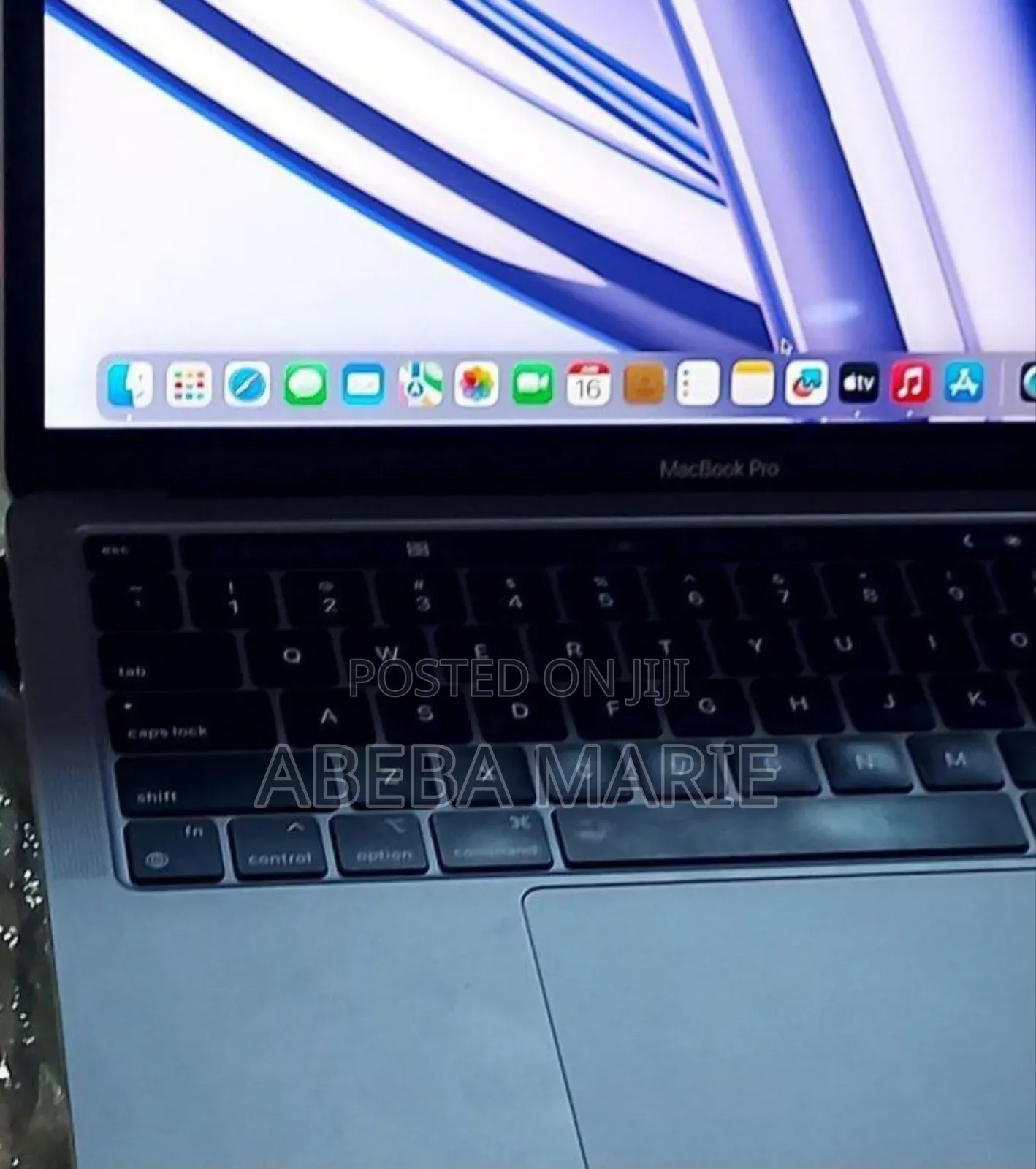 New Laptop Apple MacBook Pro 2022 M2 8GB Apple M2 SSD 256GB