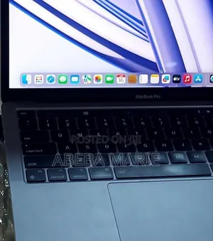 New Laptop Apple MacBook Pro 2022 M2 8GB Apple M2 SSD 256GB