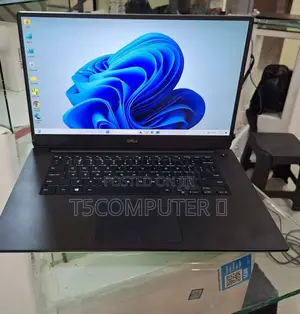 New Laptop Dell Precision 5540 16GB Intel Core I7 SSD 512GB