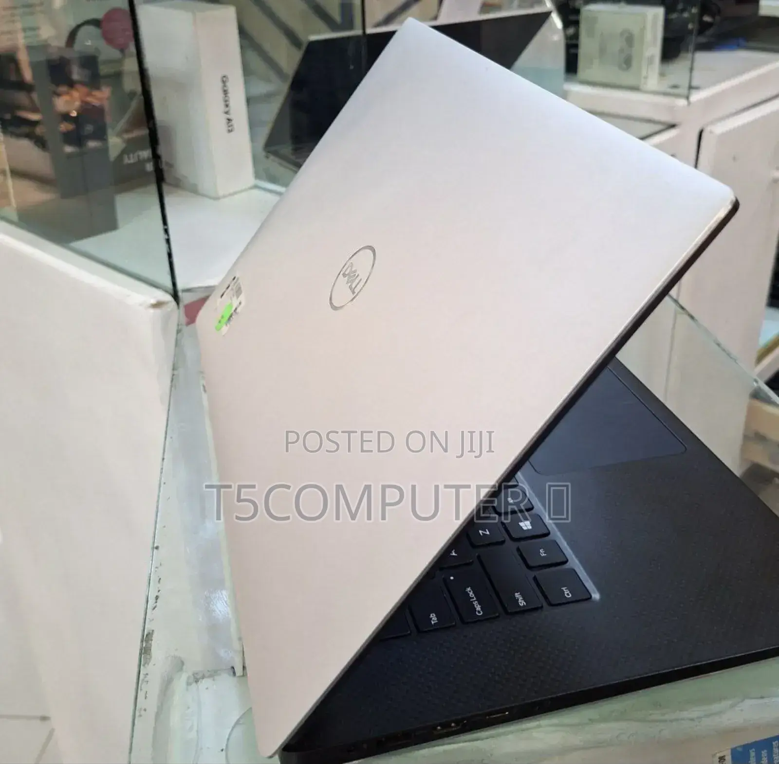 New Laptop Dell Precision 5540 16GB Intel Core I7 SSD 512GB