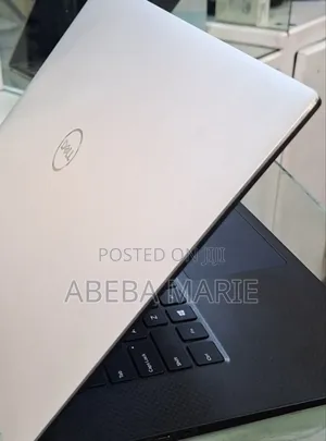 New Laptop Dell Precision 5540 16GB Intel Core I7 SSD 512GB