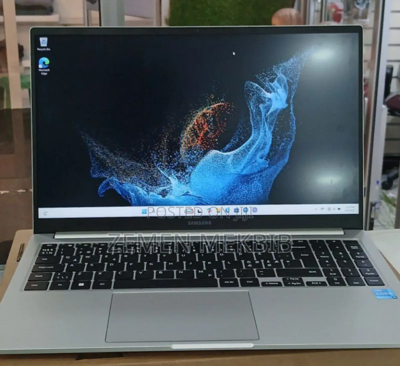 New Laptop Samsung Galaxy Book 2 8GB Intel Core I3 SSD 256GB