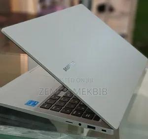 New Laptop Samsung Galaxy Book 2 8GB Intel Core I3 SSD 256GB