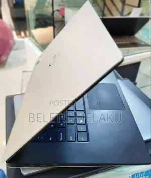 New Laptop Dell Precision 5540 16GB Intel Core I7 SSD 512GB