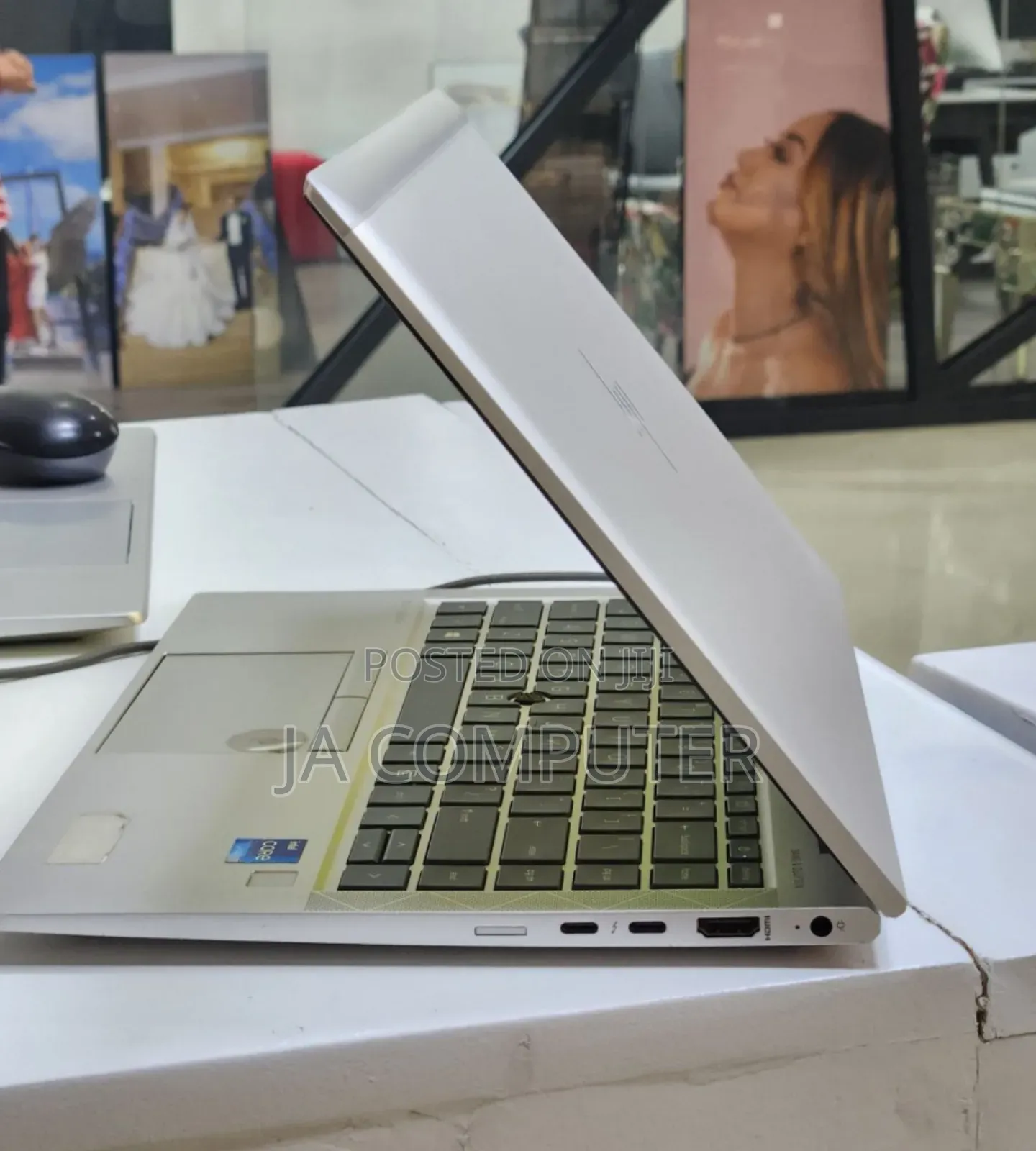 New Laptop HP EliteBook 840 G8 16GB Intel Core I7 SSD 512GB