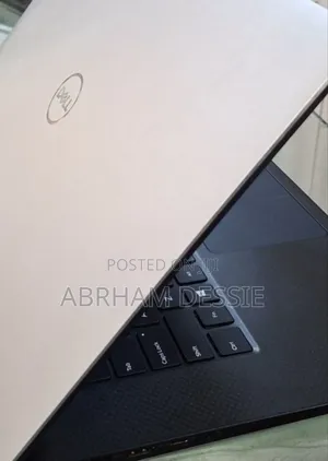 New Laptop Dell Precision 5540 16GB Intel Core I5 SSD 512GB