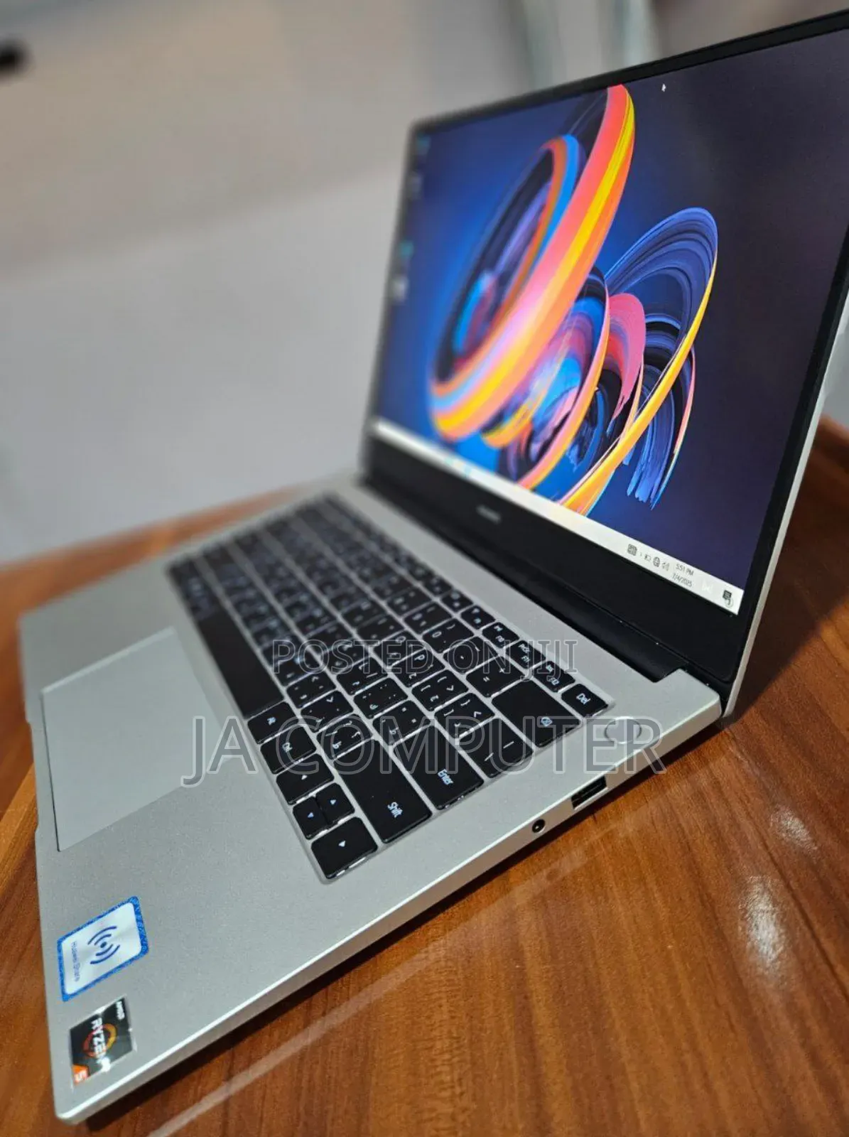 New Laptop Huawei MateBook HZ-W19 8GB AMD Ryzen 5 SSD 512GB