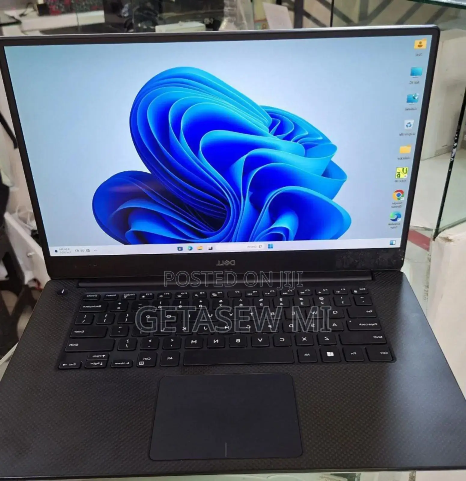 New Laptop Dell Precision 15 5540 16GB Intel Core I7 SSD 512GB