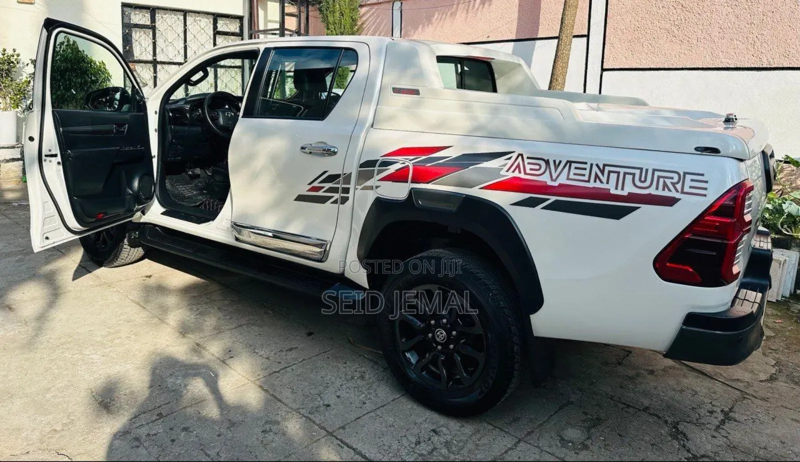 Toyota Hilux 2020 White