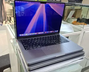 New Laptop Apple MacBook Pro M1 16GB Apple M1 Pro SSD 1T