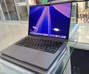 New Laptop Apple MacBook Pro M1 16GB Apple M1 Pro SSD 1T