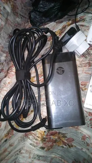 Photo - Hp Gaming Charger 240w