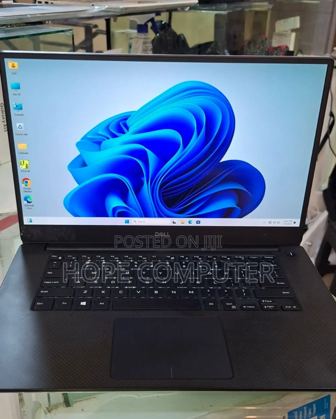 New Laptop Dell Precision 5540 16GB Intel Core I7 SSD 512GB