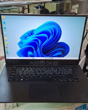 New Laptop Dell Precision 5540 16GB Intel Core I7 SSD 512GB