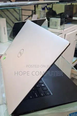 New Laptop Dell Precision 5540 16GB Intel Core I7 SSD 512GB