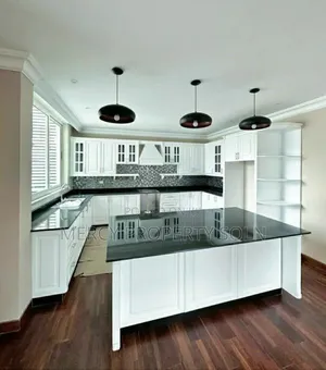 5bdrm House in Bole for sale