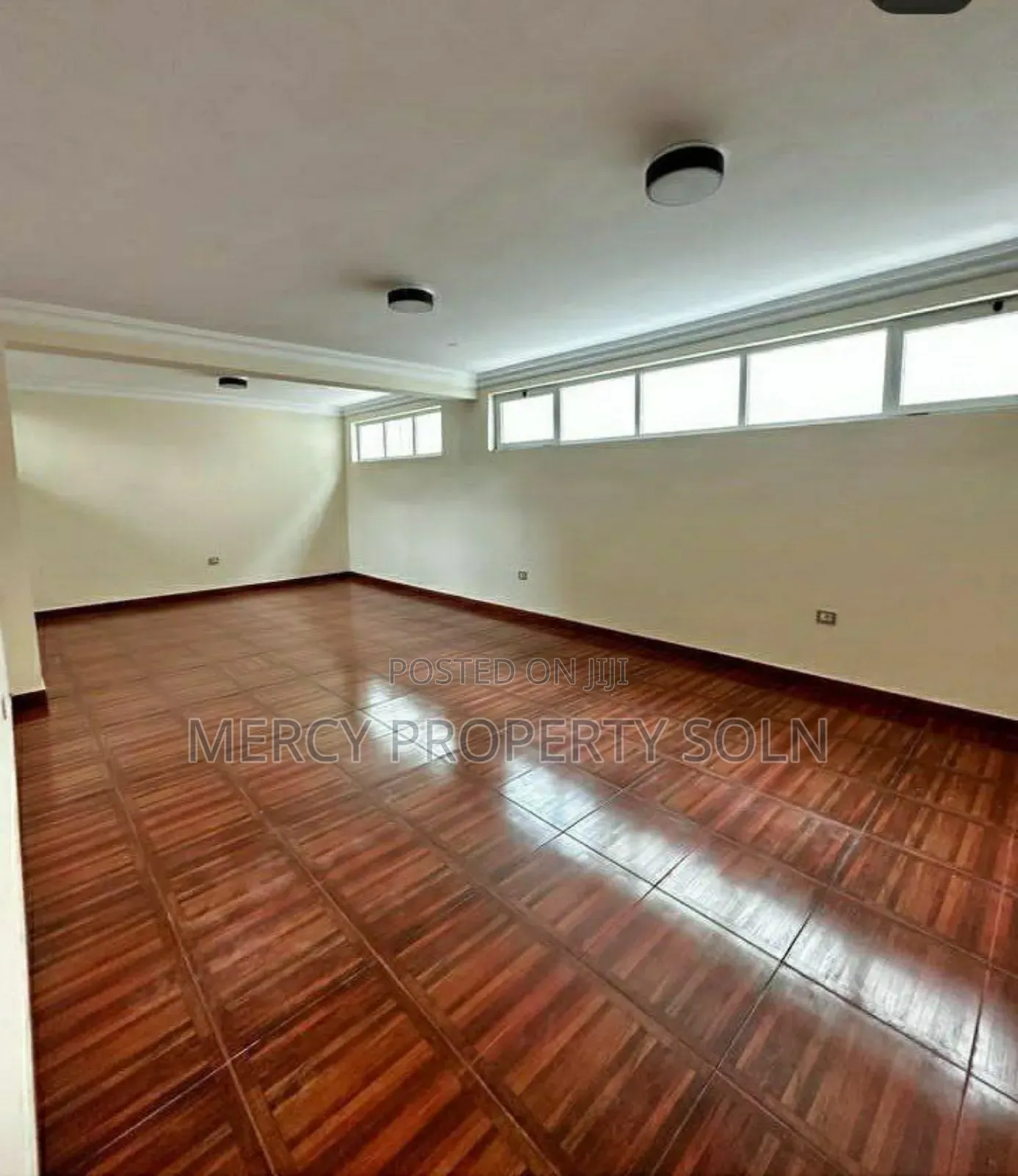 5bdrm House in Bole for sale