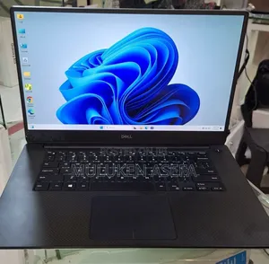 New Laptop Dell Precision 5540 16GB Intel Core I7 SSD 512GB