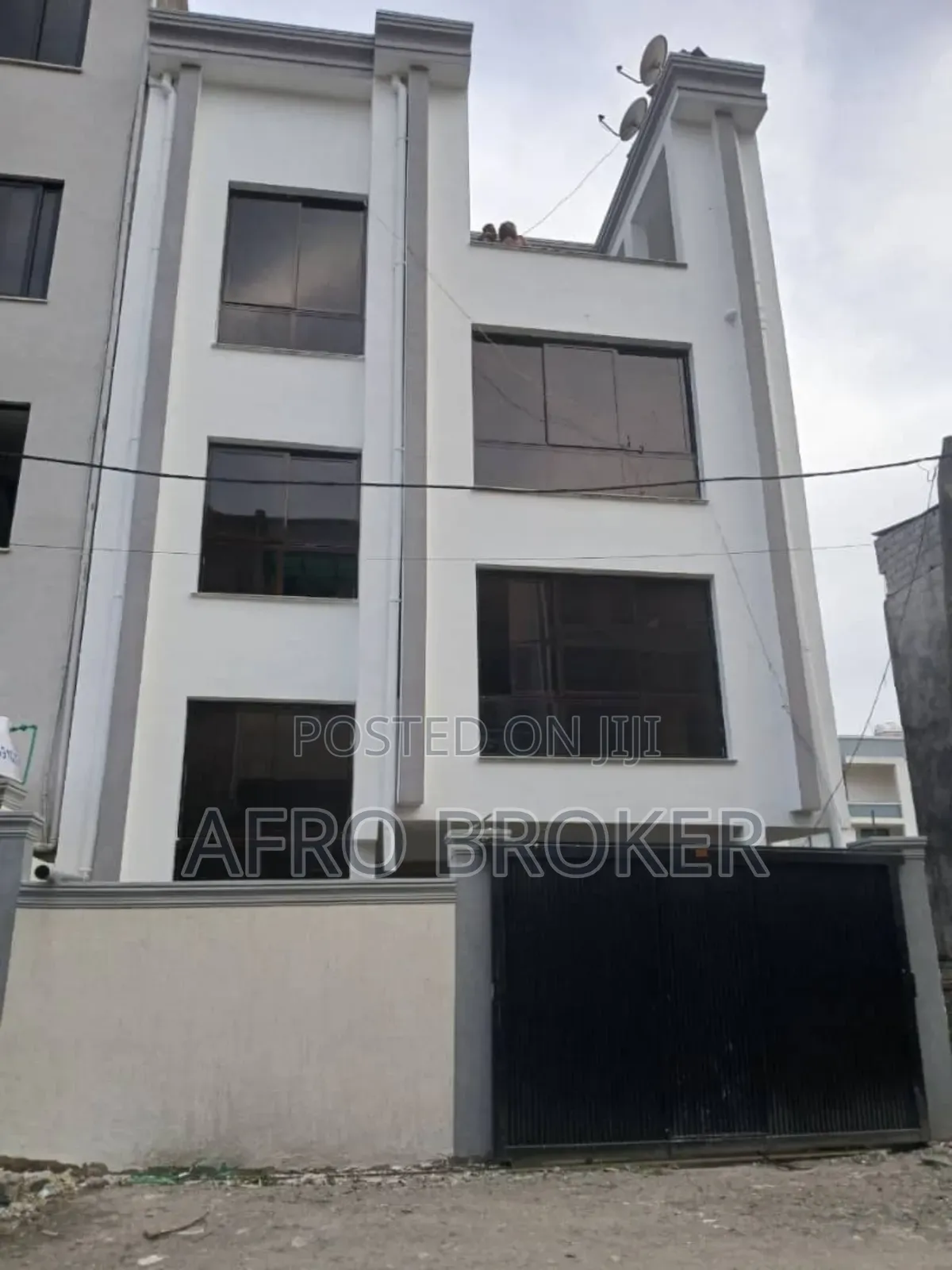 5bdrm House in Kality, Akaky Kaliti for sale