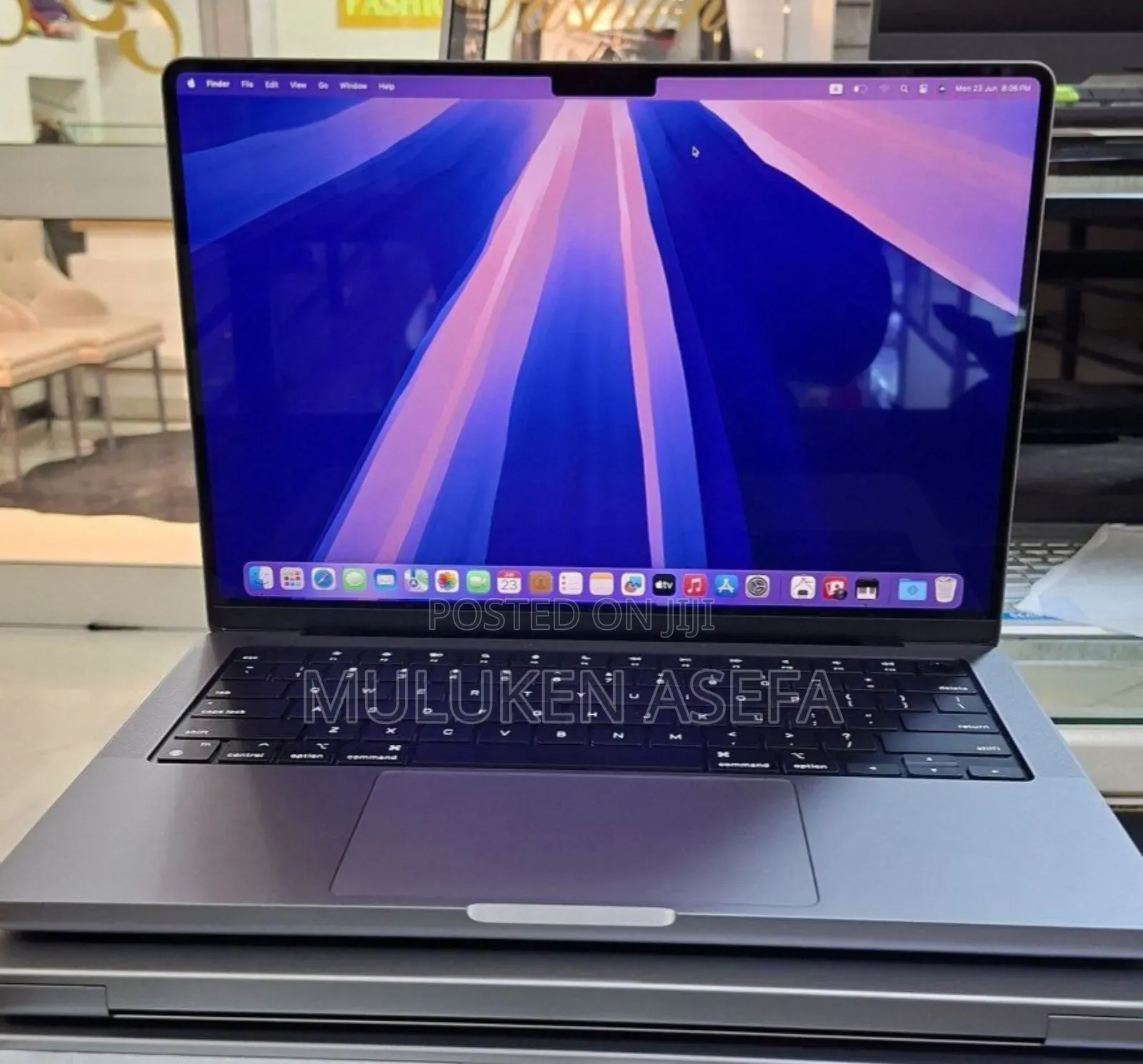 New Laptop Apple MacBook Pro 16GB Apple M1 SSD 1T