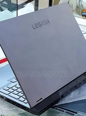 New Laptop Lenovo Legion 5 16GB AMD Ryzen 7 SSD 512GB