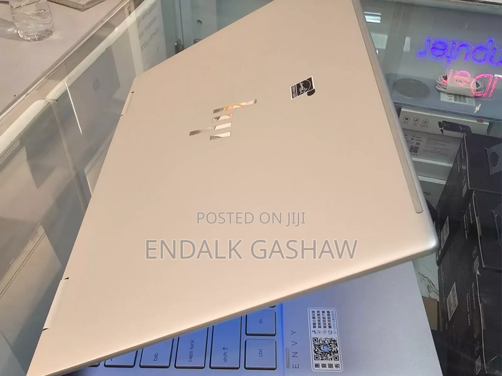 New Laptop HP Envy X360 16GB Intel Core I7 SSD 512GB