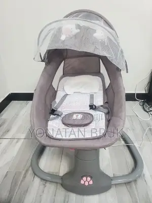 Mastela 3-in-1 Deluxe Multi-Functional Bassinet/Swing