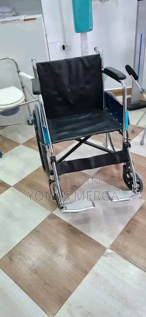 Photo - New Wheelchair死ةelderly Are Used to Facilitate Driving