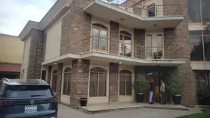 Furnished 9bdrm House in Bole for sale