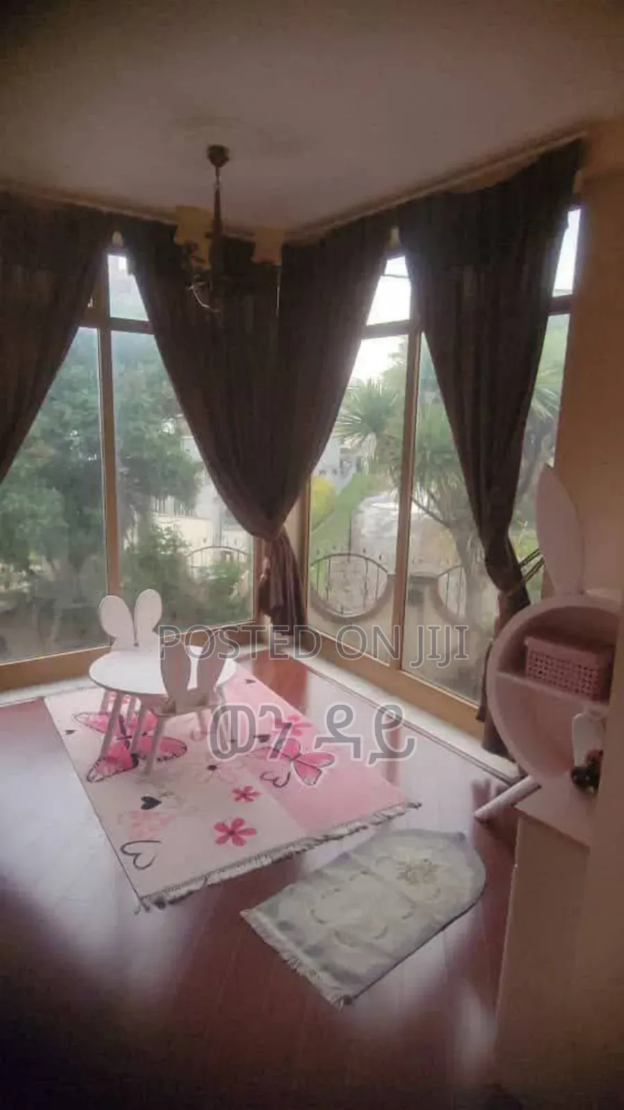 Furnished 9bdrm House in Bole for sale