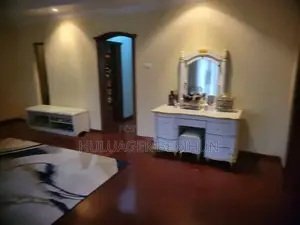 Furnished 9bdrm House in Bole for sale