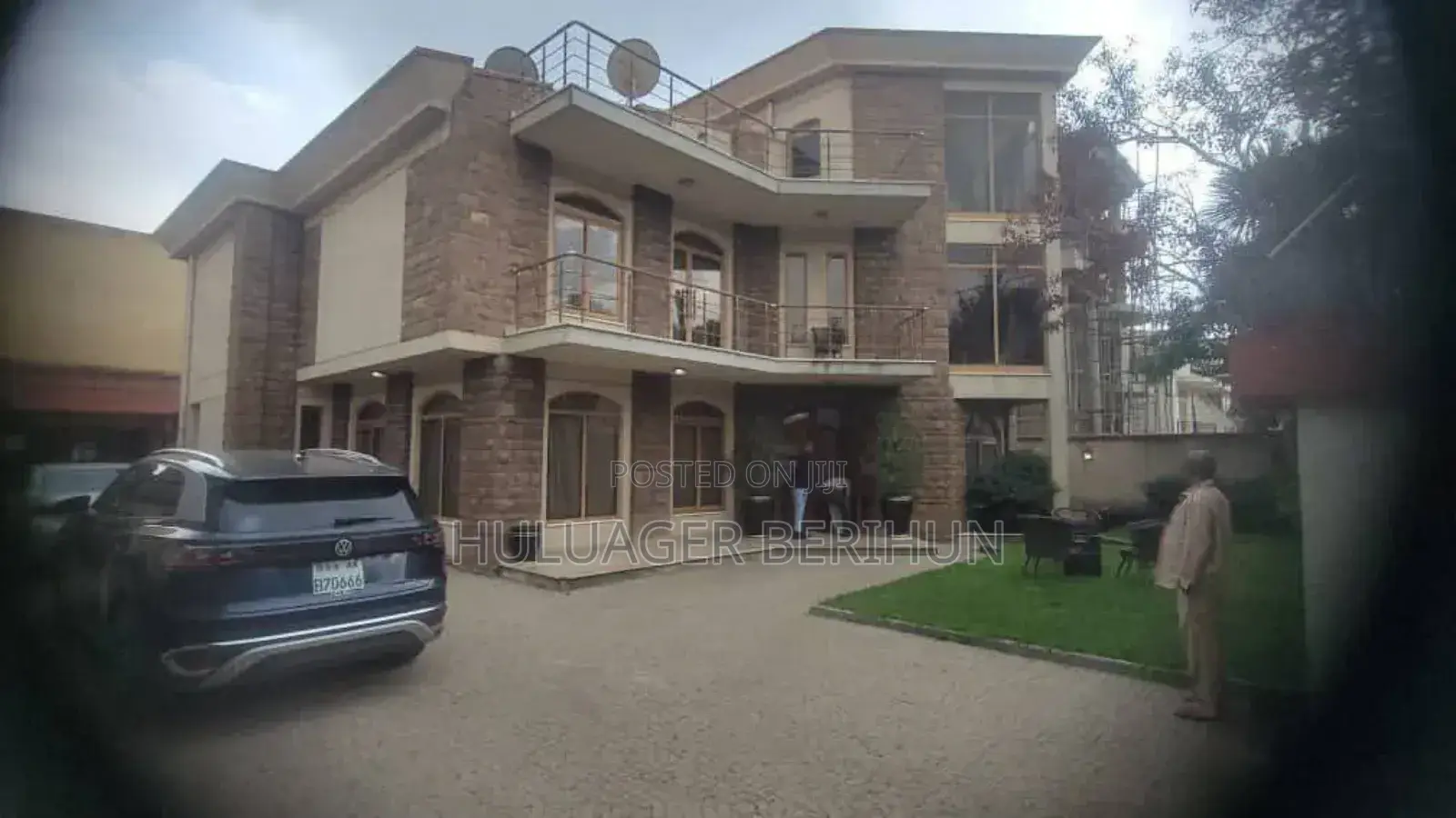 Furnished 9bdrm House in Bole for sale
