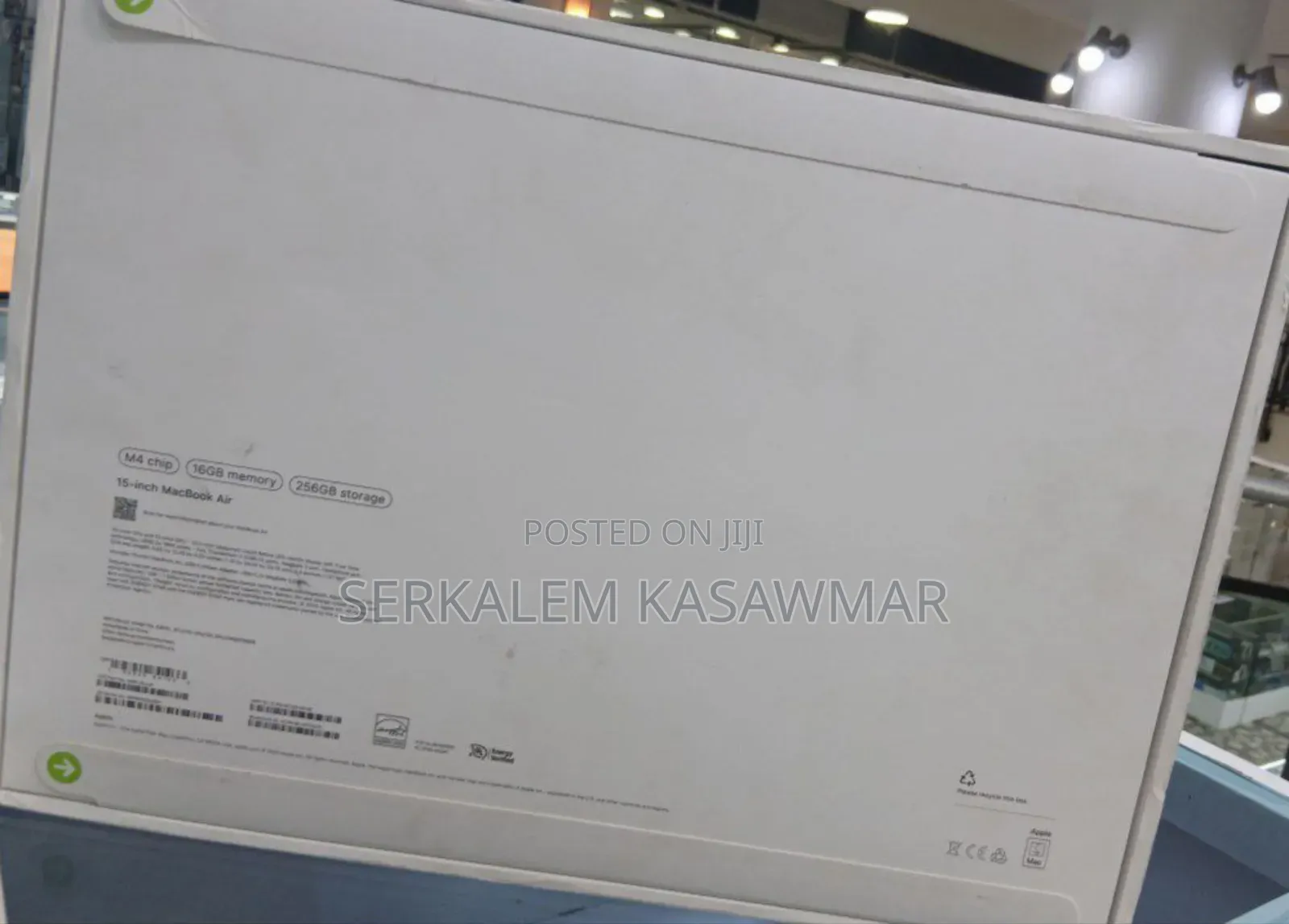 New Laptop Apple MacBook Air 16GB Apple M4 SSD 256GB