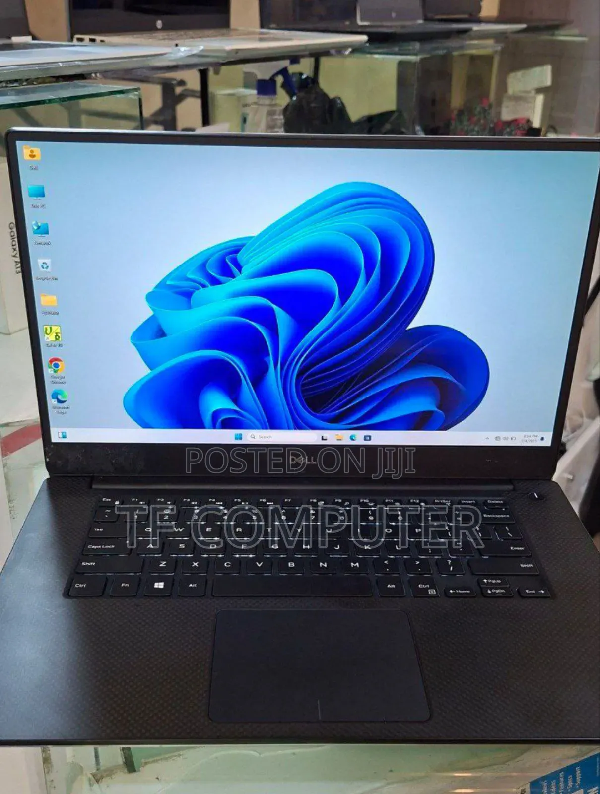 New Laptop Dell Precision 5540 16GB Intel Core I7 SSD 512GB