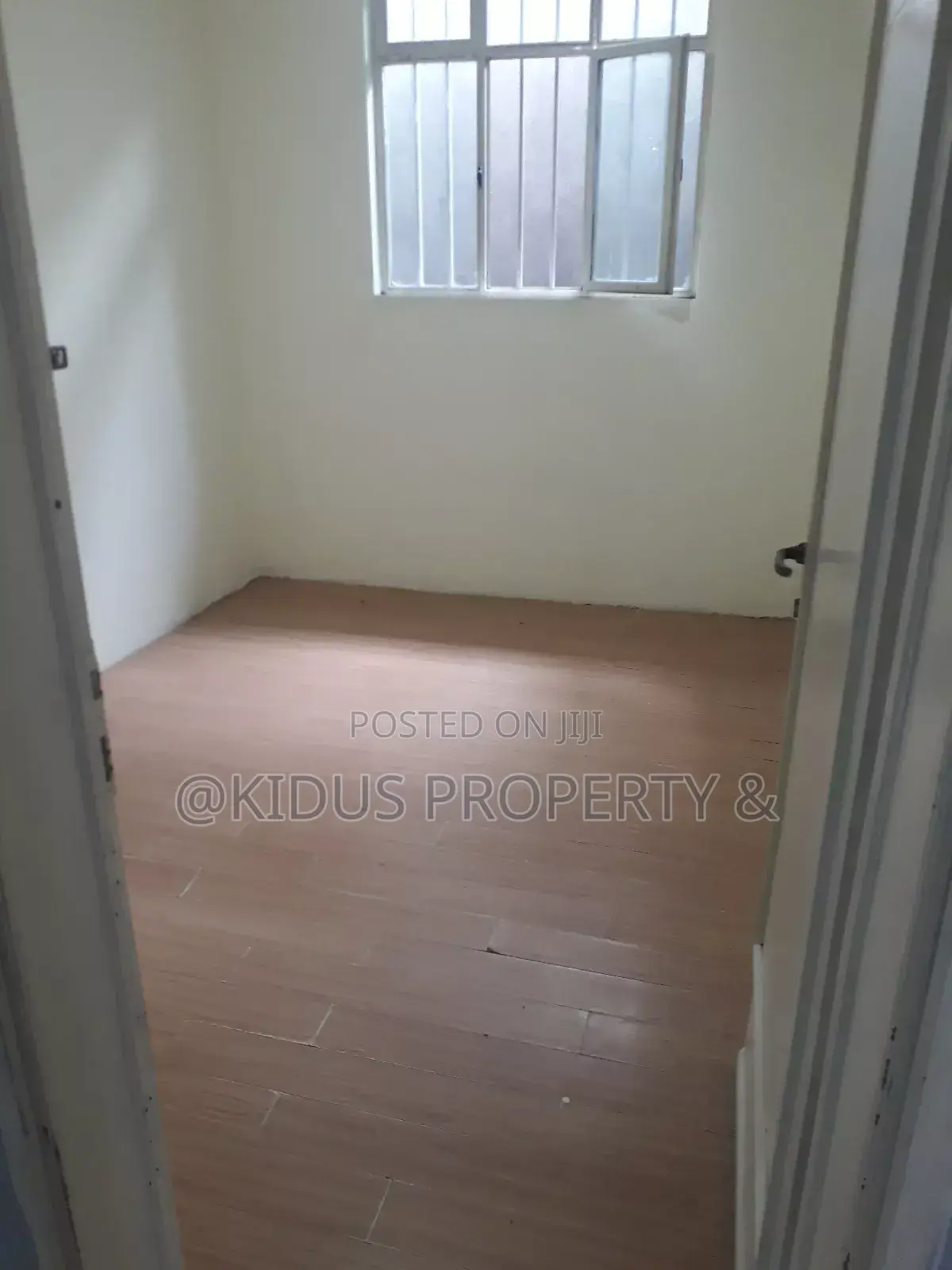 5bdrm Villa in Around Nasswe, Nifas Silk-Lafto for rent