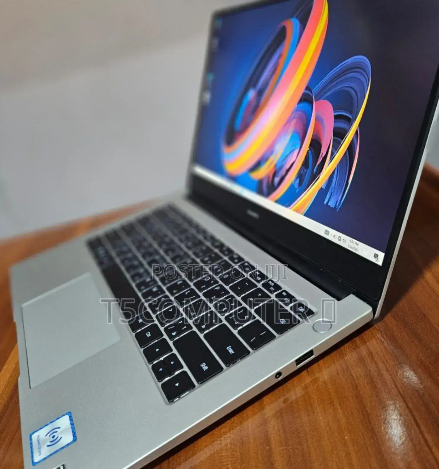 New Laptop Huawei MateBook 13 WRT-W19E 8GB AMD Ryzen 5 SSD 512GB