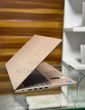 New Laptop Lenovo Ideapad 3 8GB Intel Core I3 SSD 256GB